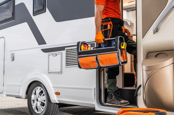 Réparation camping-car : services essentiels pour vos voyages